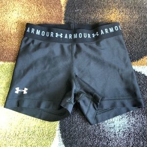 Black under armor spandex